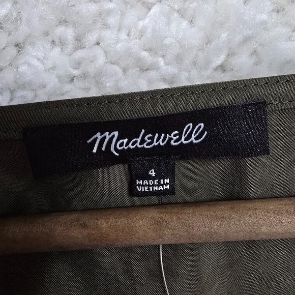 Madewell Brushed Ruched Front Top Womens 4 Green Long Sleeve Cupro V-Neck Earthy - Picture 5 of 12